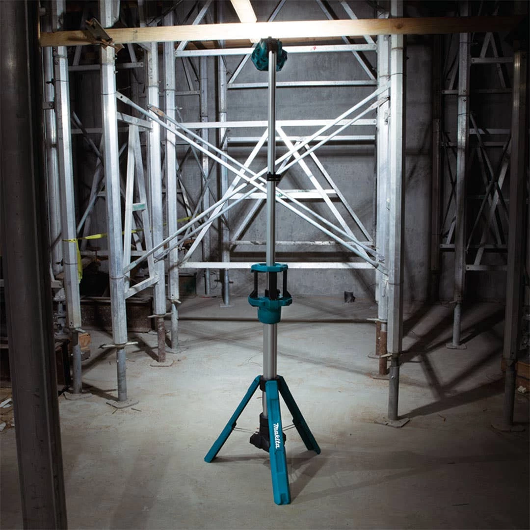 Makita 18V LXT Lithium-Ion Cordless Tower Work Light (Tool Only) DML813 6 Makita 18V LXT Lithium-Ion Cordless Tower Work Light (Tool Only) DML813 - Image 4