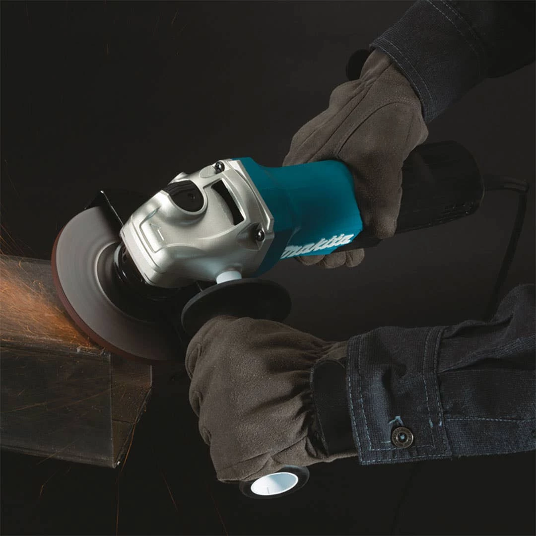 Makita 4-1/2" Corded Angle Grinder w/ Paddle Switch & Non-Removable Guard GA4553R 5 Makita 4-1/2" Corded Angle Grinder w/ Paddle Switch & Non-Removable Guard GA4553R - Image 4