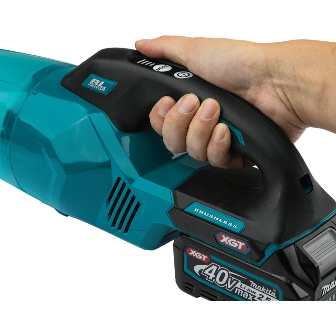 Makita 40V MAX XGT 4-Speed HEPA Filter Compact Vacuum (2.5Ah) Kit GLC01R1 4 Makita 40V MAX XGT 4-Speed HEPA Filter Compact Vacuum (2.5Ah) Kit GLC01R1 - Image 2