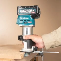 Makita 40V max XGT Brushless Cordless Compact Router Kit (2.5Ah) GTR01D1 -Makita Tools Online Shop gtr01d1 3