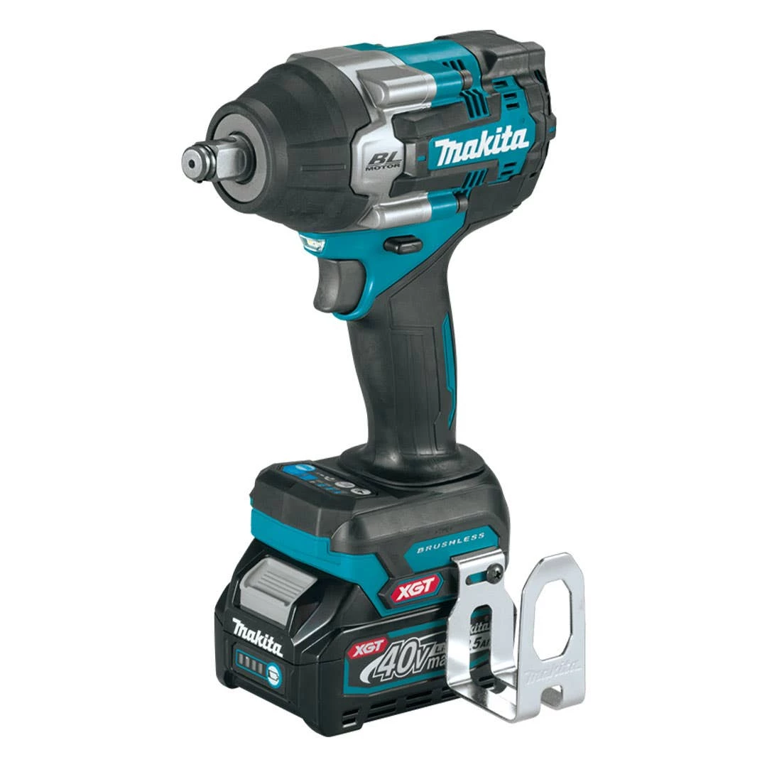 Makita 40V MAX XGT Mid-Torque 1/2" Sq. Drive Impact Wrench (2.5Ah) Kit w/ Friction Ring Anvil GWT07D 4 Makita 40V MAX XGT Mid-Torque 1/2" Sq. Drive Impact Wrench (2.5Ah) Kit w/ Friction Ring Anvil GWT07D - Image 2