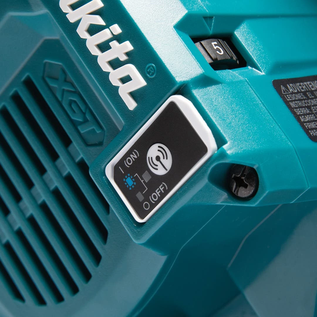 Makita 40V Max XGT Brushless Cordless 6-1/2" Plunge Circular Saw Kit, AWS Capable (with 4.0Ah battery) GPS01M1J 6 Makita 40V Max XGT Brushless Cordless 6-1/2" Plunge Circular Saw Kit, AWS Capable (with 4.0Ah battery) GPS01M1J - Image 5