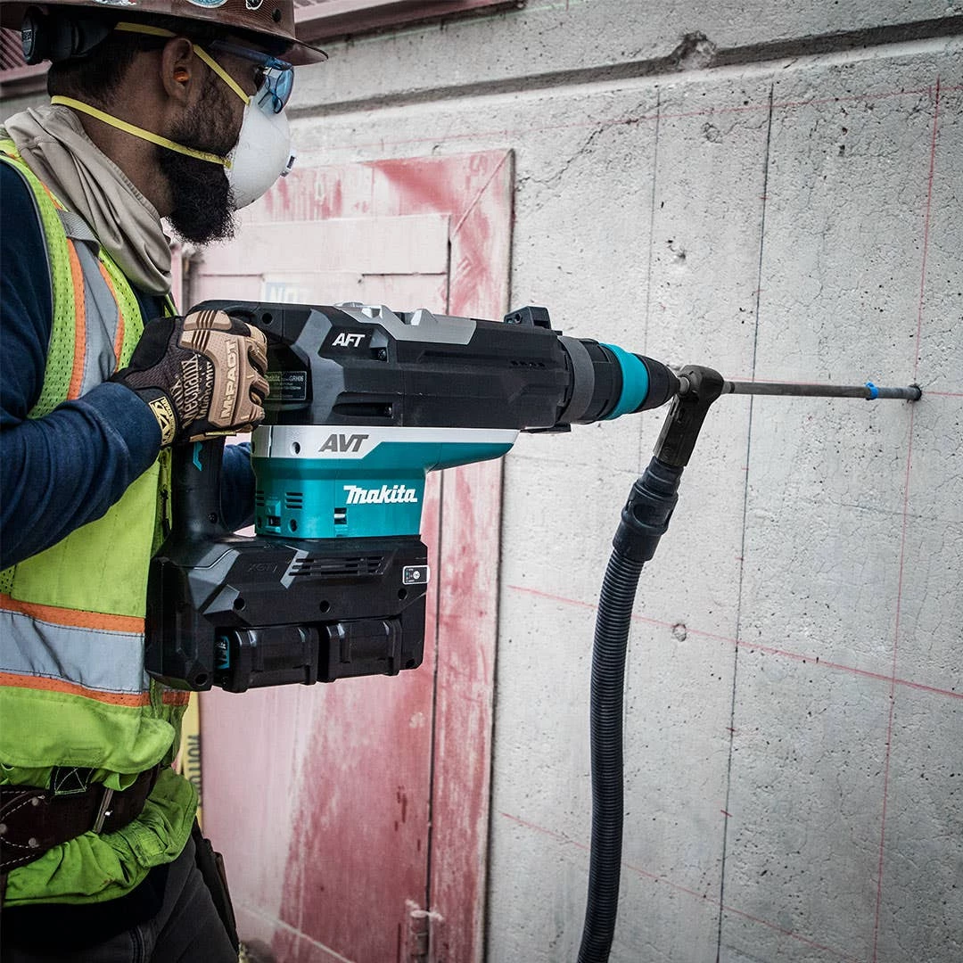 Makita 80V max (40V max X2) XGT® Brushless 2" AVT® Rotary Hammer Kit, accepts SDS-MAX bits, AFT®, AWS® Capable, case (4.0 Ah) GRH06PM 7 Makita 80V max (40V max X2) XGT® Brushless 2" AVT® Rotary Hammer Kit, accepts SDS-MAX bits, AFT®, AWS® Capable, case (4.0 Ah) GRH06PM - Image 5